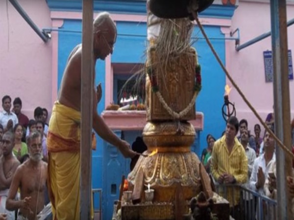 చిల్కూరికి ట్రంపు ఎఫెక్ట్ !