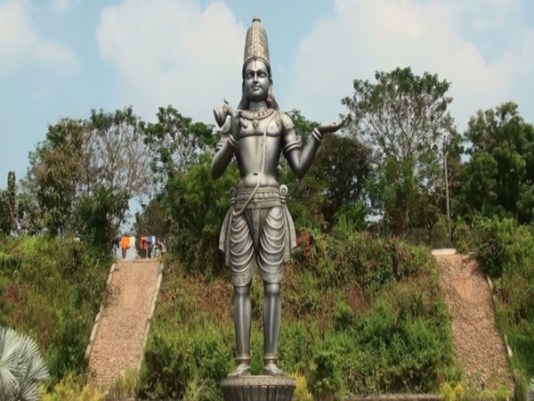పూర్వం తిరుమల కొండపైకి వెళ్లాలంటే ఎన్ని రోజులు నడిచేవాల్లో తెలుసా !