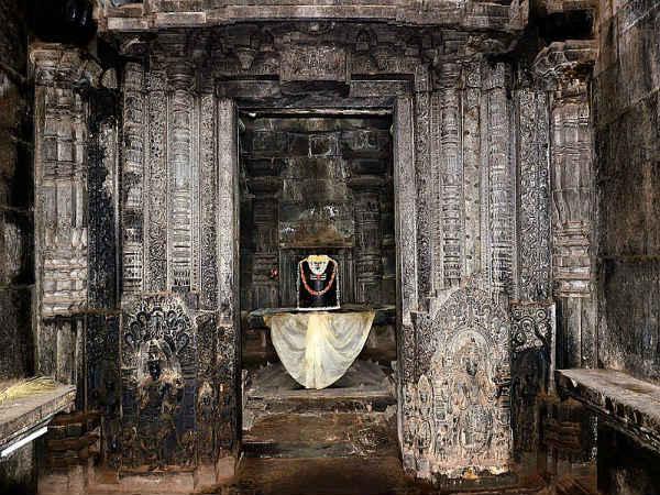హోయసలేశ్వర దేవాలయం