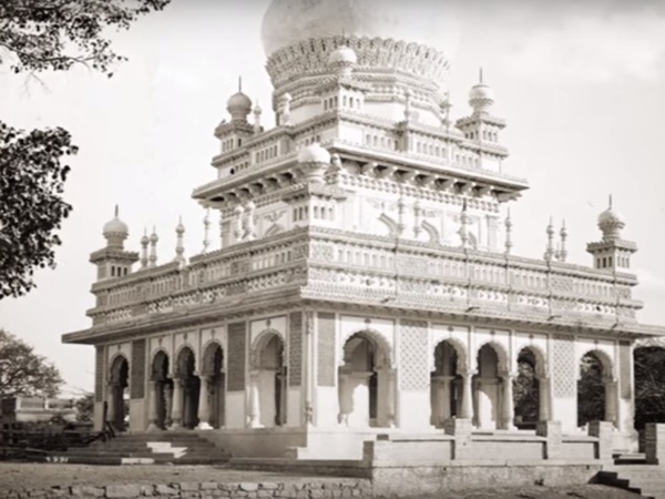 మహాభారత యుద్ధంలో సీక్రెట్స్ : కౌరవుల పక్షాన మన ఆంధ్రులు