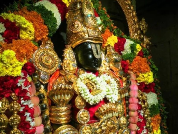 వెంకన్న కళ్ళ నుంచి శక్తివంతమైన కిరణాలు వస్తాయా?