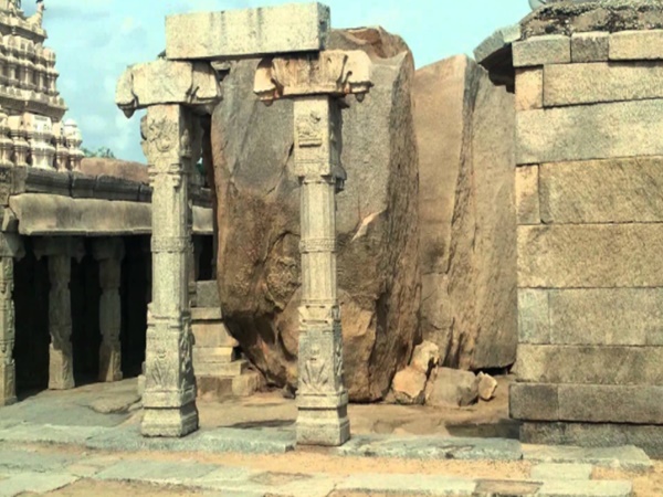 రావణుడు నరికిన పక్షి పడ్డ స్థలంలో ఇప్పుడు..!