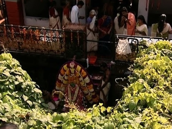 కేసుల నుంచి బయటపడేసే ‘జడ్జి అంకుల్’ గుడి