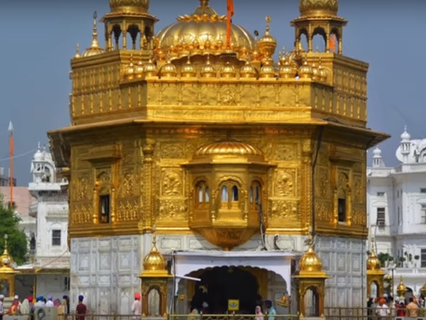 పూరీ జగన్నాథుని ఆలయానికి వందల కేజీల బంగారం ఇచ్చినవారెవరో తెలిస్తే ఆశ్చర్యపోతారు !