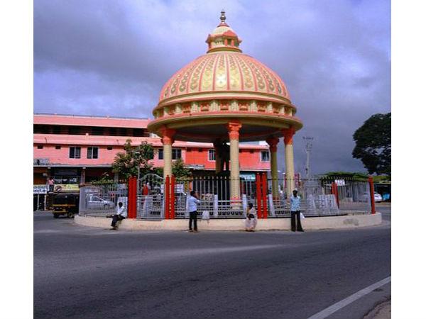 అక్కడి మట్టి దివ్య ఔషధంతో సమానం !