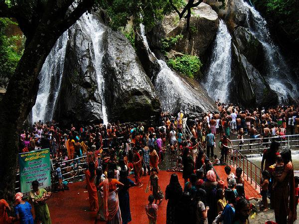 కుర్తాళ్ళం జలపాతాలు