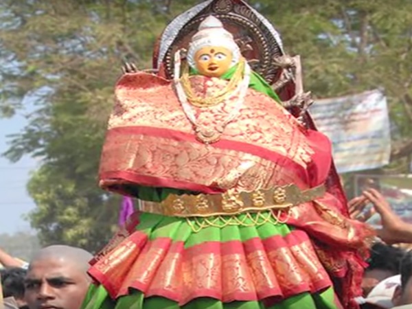 మేడారం సమ్మక్కసారక్క జాతర జరిగే తేదీలు ఇవే !