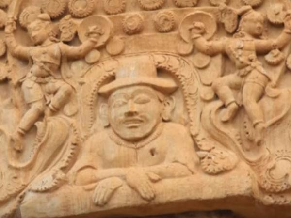 హొయసలేశ్వర దేవాలయంలో ఈజిప్షియన్ మానవాకృతి : ఆశ్చర్యం