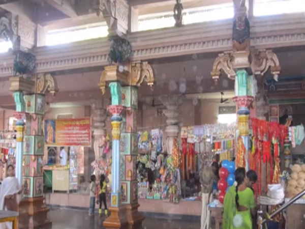 పుట్టలో సర్పరూపంలో వెలసిన శ్రీసుబ్రహ్మణ్యేశ్వర స్వామి ఆలయ రహస్యాలు !