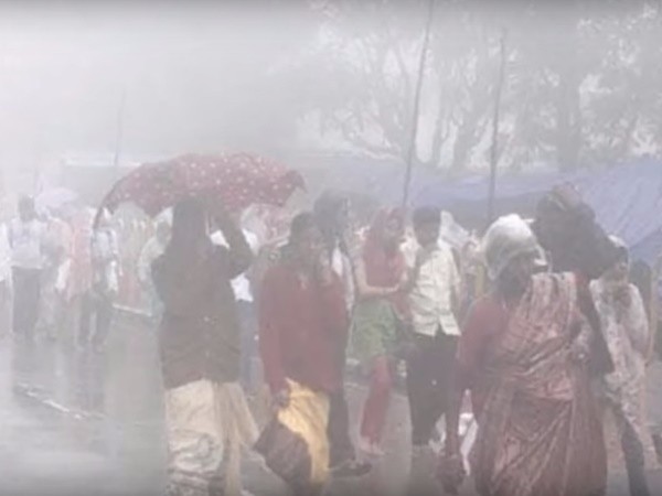తిరుమలలో మహాద్భుతం... కళ్లు తెరిచిన స్వామివారి