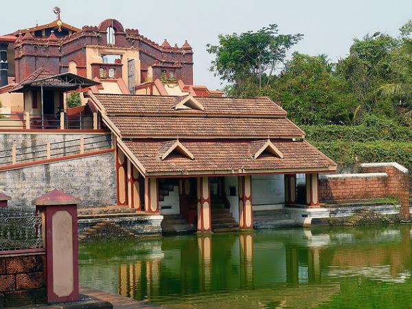 ఊర్పజ్హస్సి కావు టెంపుల్