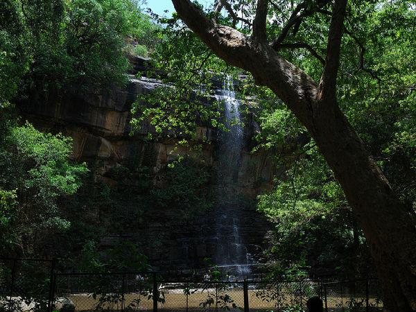 మల్లెల తీర్థం
