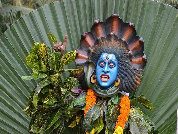 డాన్స్ లు చేస్తే దేవుడు దిగి రావలసిందే!