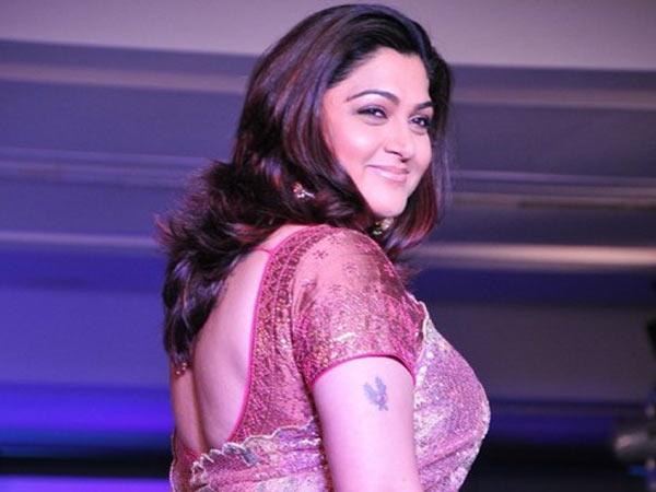 వీరు యాక్టర్లు కాదు .. దేవుళ్ళట ?!