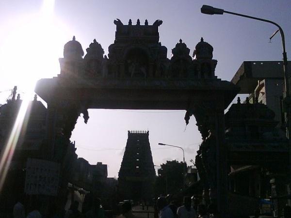 పొంగుశనీశ్వరదేవాలయం