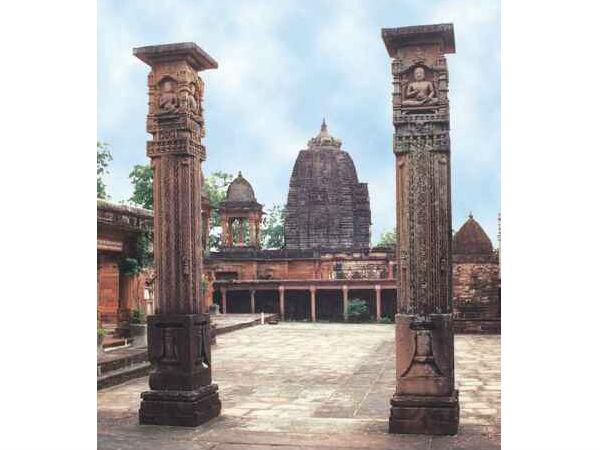 దశావతార ఆలయం ఎక్కడ ఉంది ?