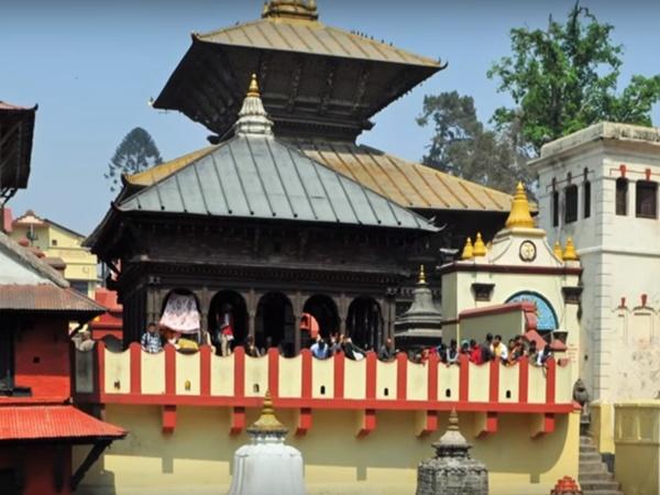 హిందువులకు అతి పవిత్రమైన పశుపతినాథఆలయం