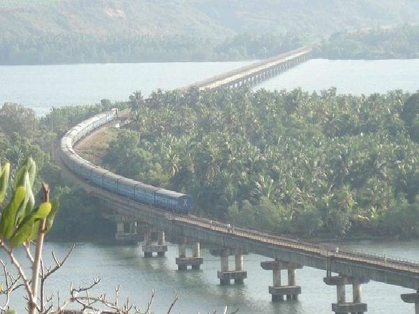 ఇండియాలోని మొదటి పది రైల్వే వంతెనలు !!