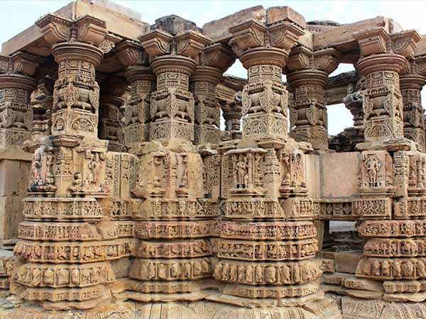 1. మొత్తం ఐదు దేవాలయాలు...