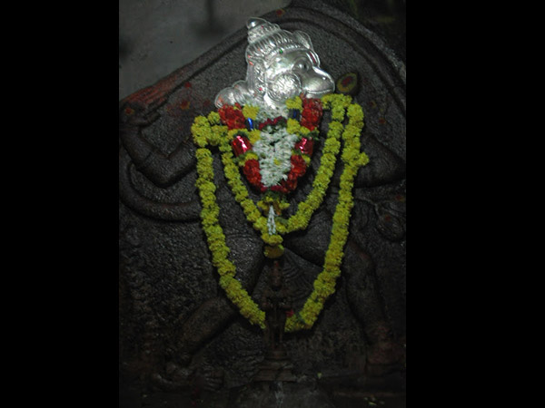 5. భక్తిభావం ఉట్టిపడే హనుమవిగ్రహం...
