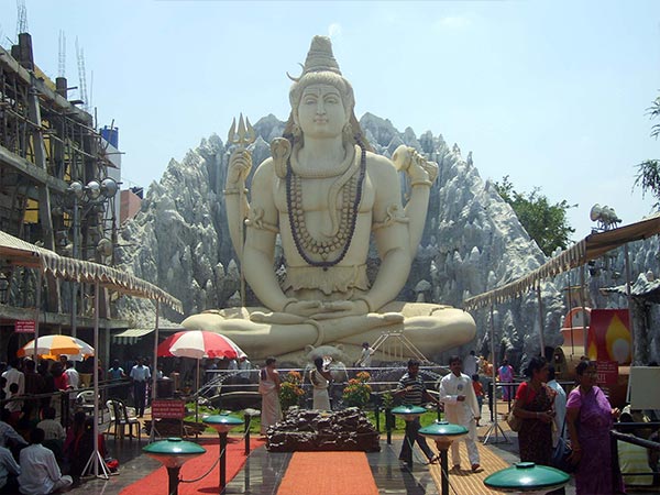 6.కెంఫోర్ట్