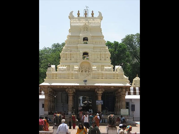7. దేవాలయాన్ని నిర్మించి