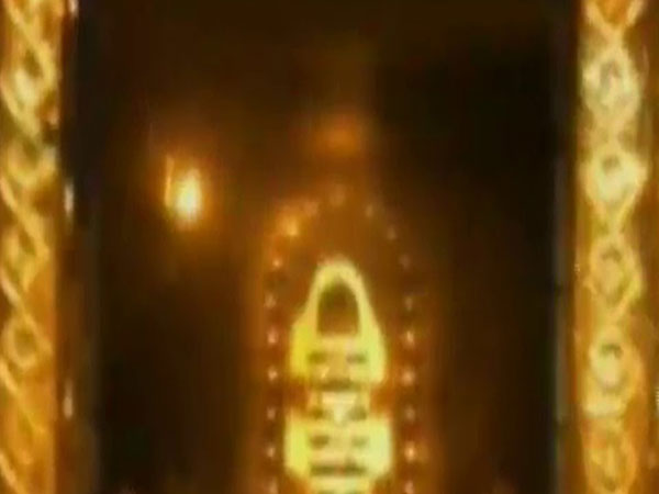 8.రెపరెపలాడుతూ ఉంటాయి