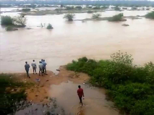 1. కాంచిపురమే కంచి...