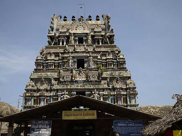 శని బాధలు తప్పించే సూర్యదేవాలయం ఇదే