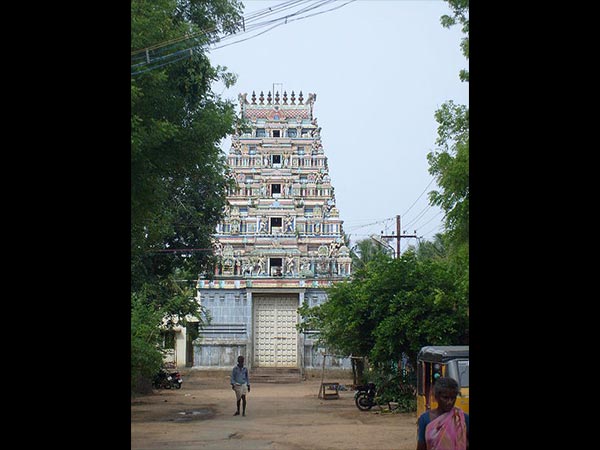 10. దక్షిణామూర్తి గుడి