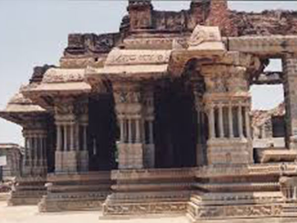 11. విజయనగర రాజులకు సామంతులు