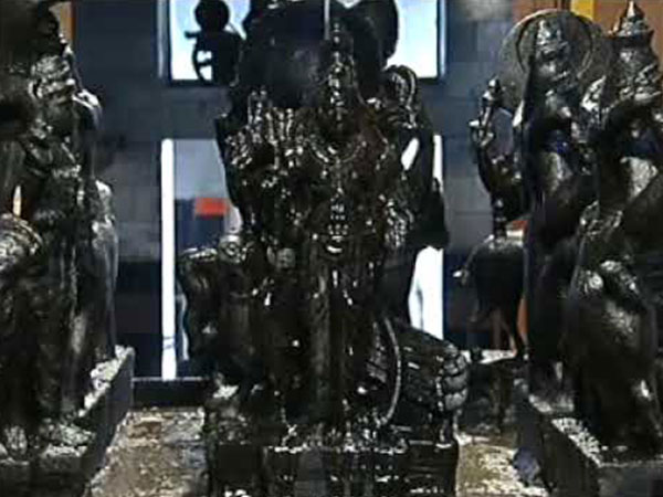 11. శనీశ్వర దేవాలయం...పావగడ