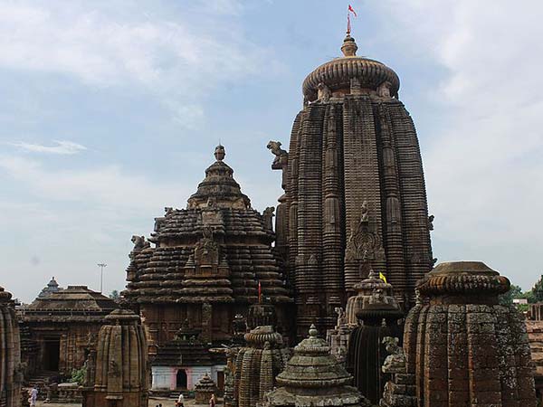 14. లింగరాజ ఆలయం