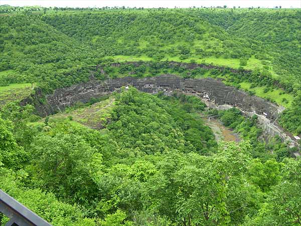 14. అంజంతా, ఎల్లోరా...