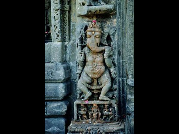 15. దగ్గరగా ఉన్న ప్రదేశాలు