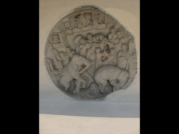 15. కార్బన్ డేటింగ్ ద్వారా