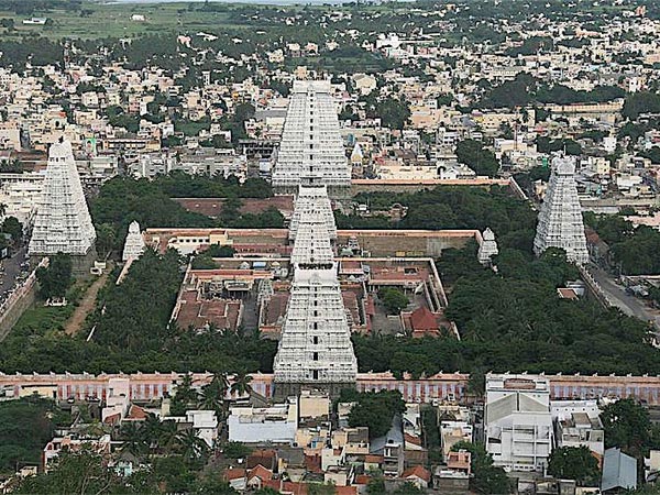 18. రోడ్డు మార్గంలో
