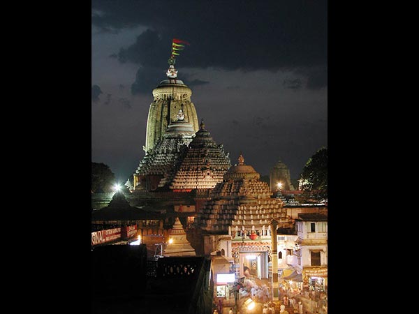 21. ఆలయ ప్రవేశ నిర్ణయం వారిదే