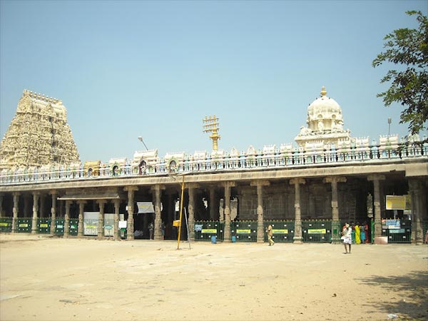 5. నాలుగు గాలి గోపురాలు