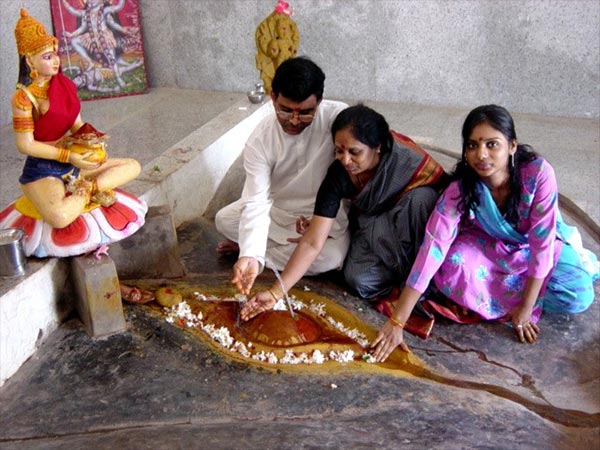 6. యోని స్రావితాన్ని