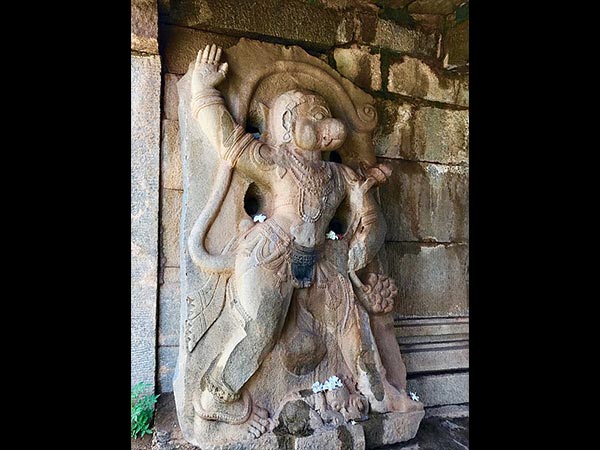 7. అలిగిన హనుమంతుడు