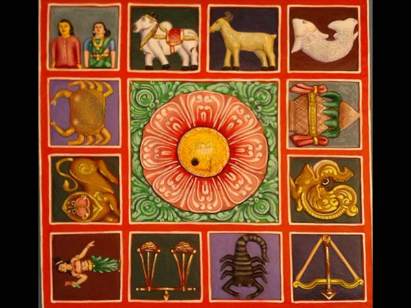 9. పడగ పై మణి ఉన్న పాము