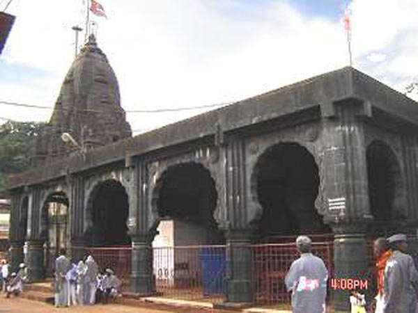 8. మల్లికార్జున లింగం శ్రీశైలం