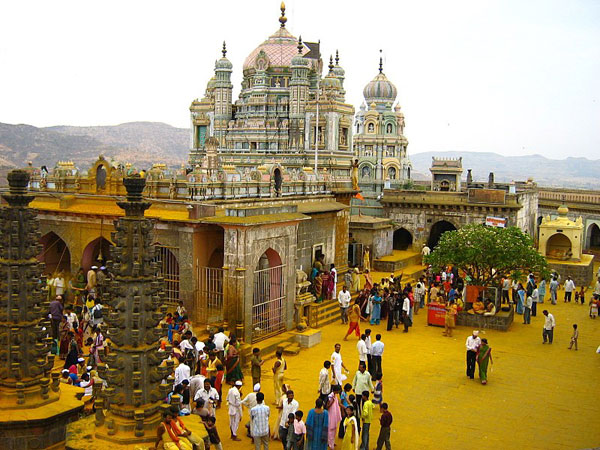 11. బంగారం రూపంలో