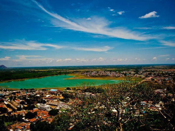 13.బుద్ధి చెబుతాడు