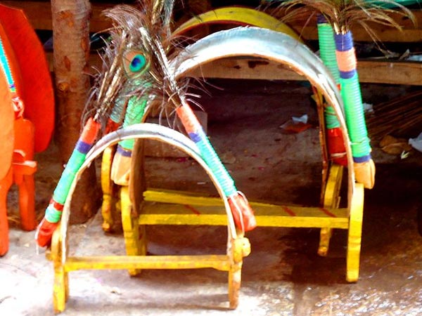 14.వేడు కొంటాడు