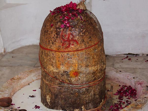 18. పడమర ముఖంగా