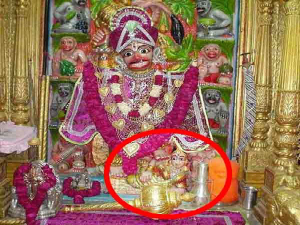 2. విగ్రహ ప్రతిష్టాపన ముందు రోజు రాత్రి