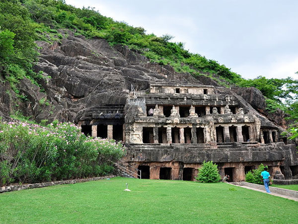21. ఉండవల్లి