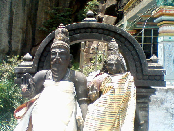 4. బాధపడుతాడు